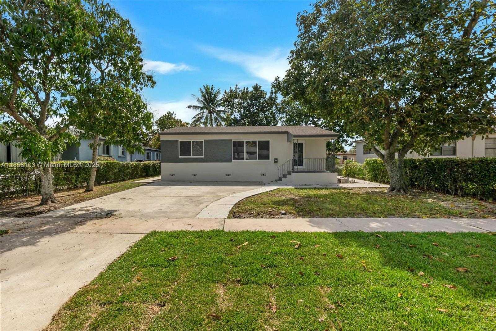 Small Image of 130 169 TER, North Miami Beach Number 6