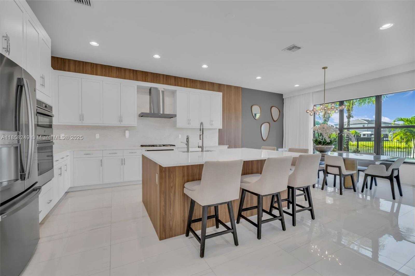 Small Image of 17521 SPARKLING RIVER RD, Boca Raton Number 14