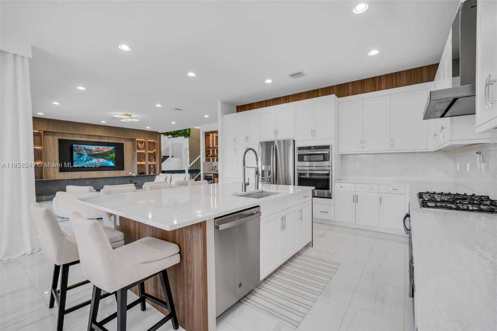 Small Image of 17521 SPARKLING RIVER RD, Boca Raton Number 18