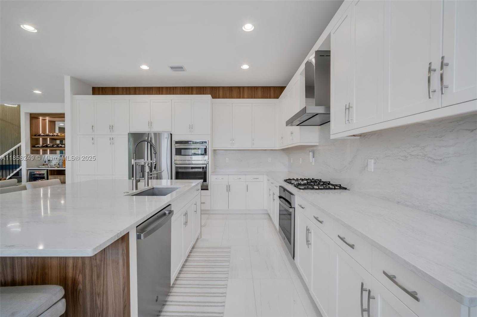 Small Image of 17521 SPARKLING RIVER RD, Boca Raton Number 19