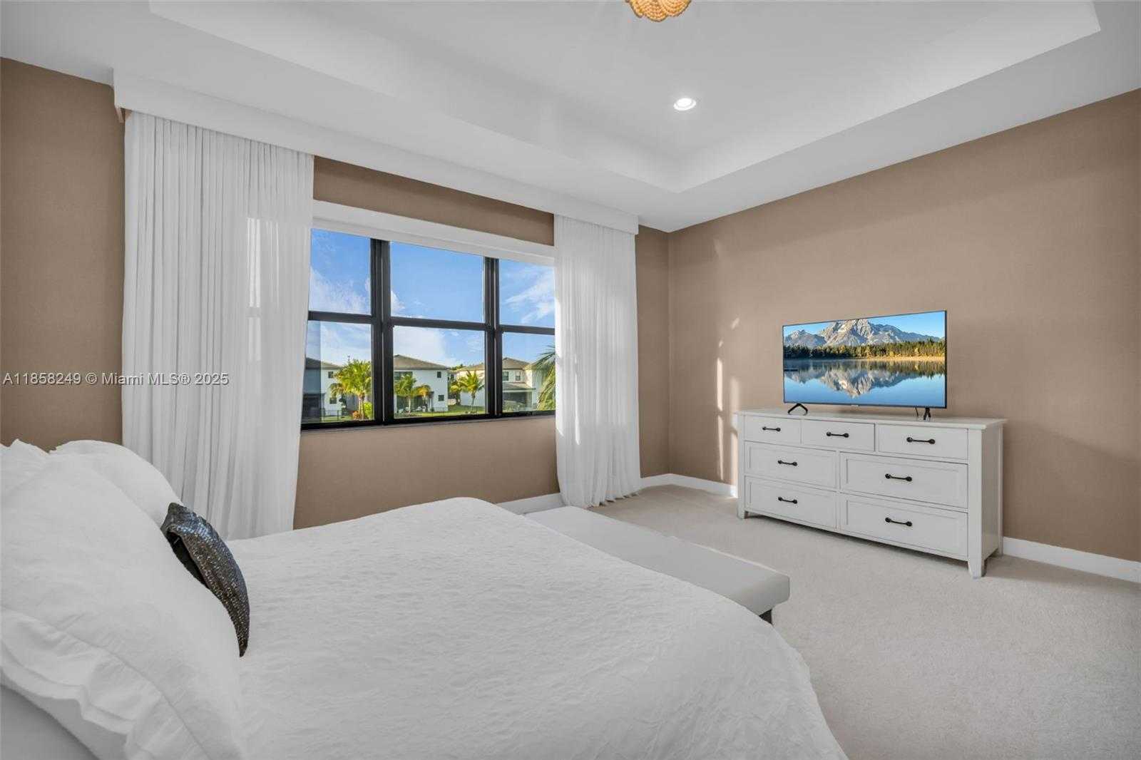 Small Image of 17521 SPARKLING RIVER RD, Boca Raton Number 28