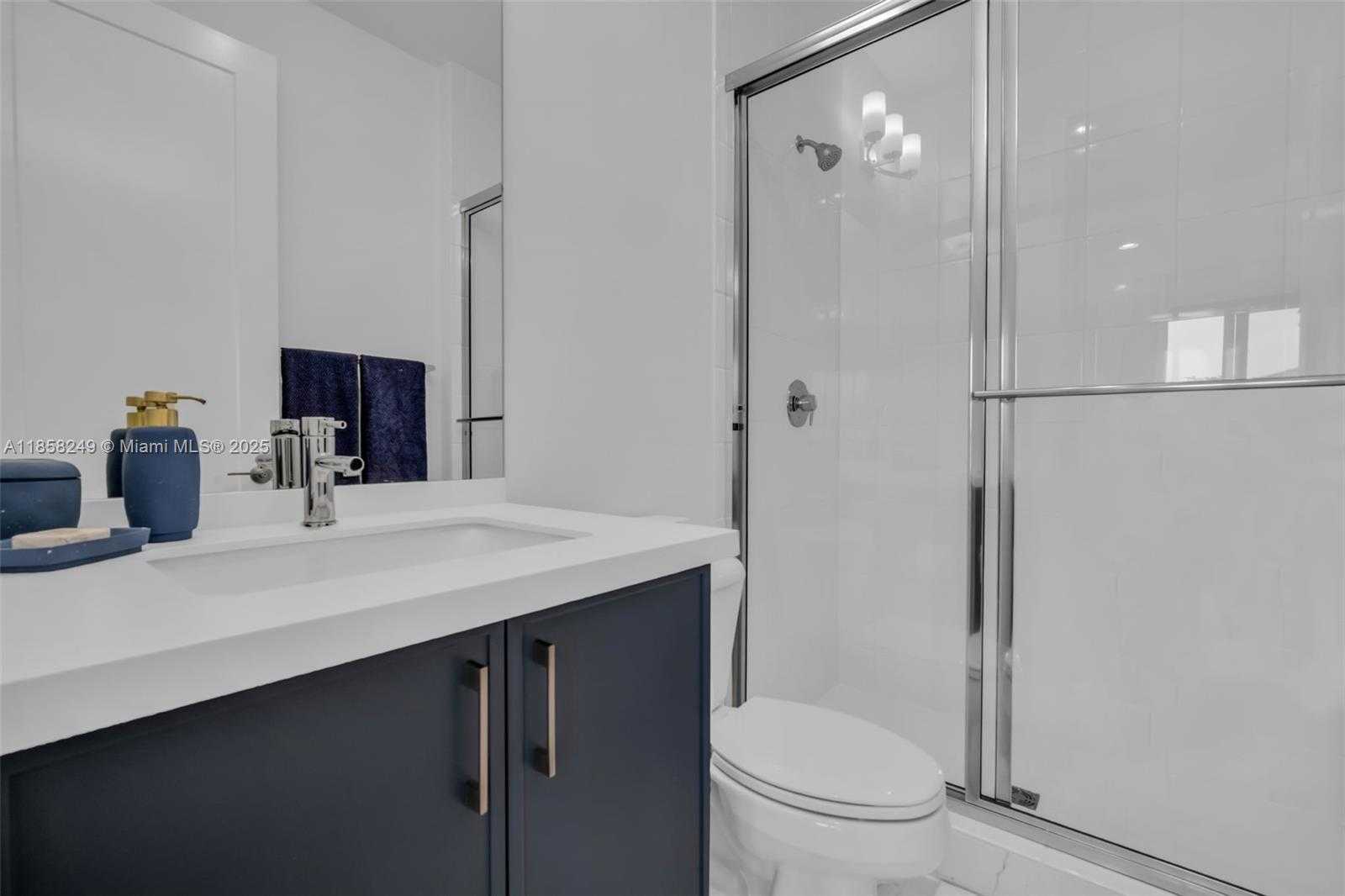 Small Image of 17521 SPARKLING RIVER RD, Boca Raton Number 35