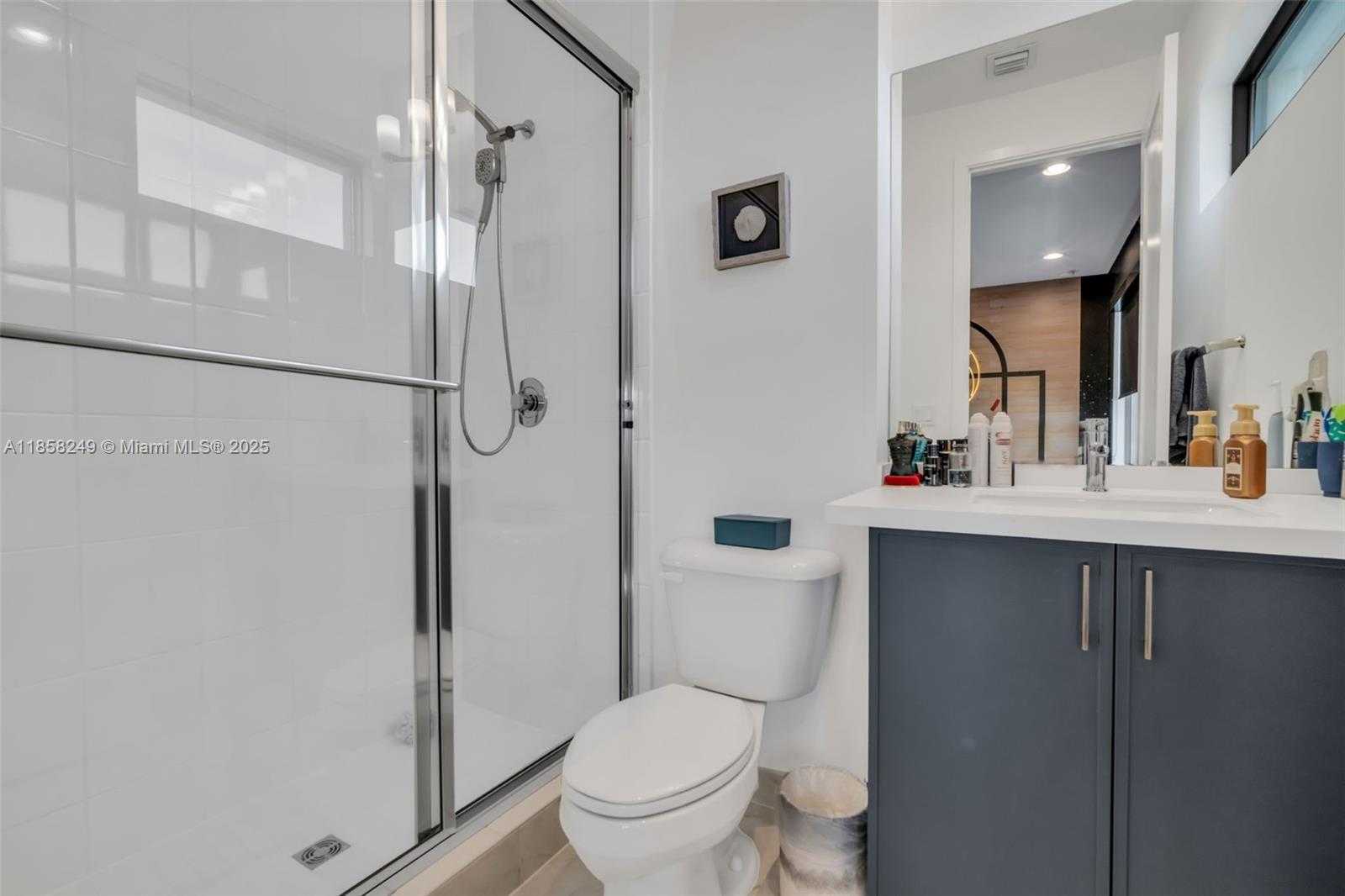 Small Image of 17521 SPARKLING RIVER RD, Boca Raton Number 37
