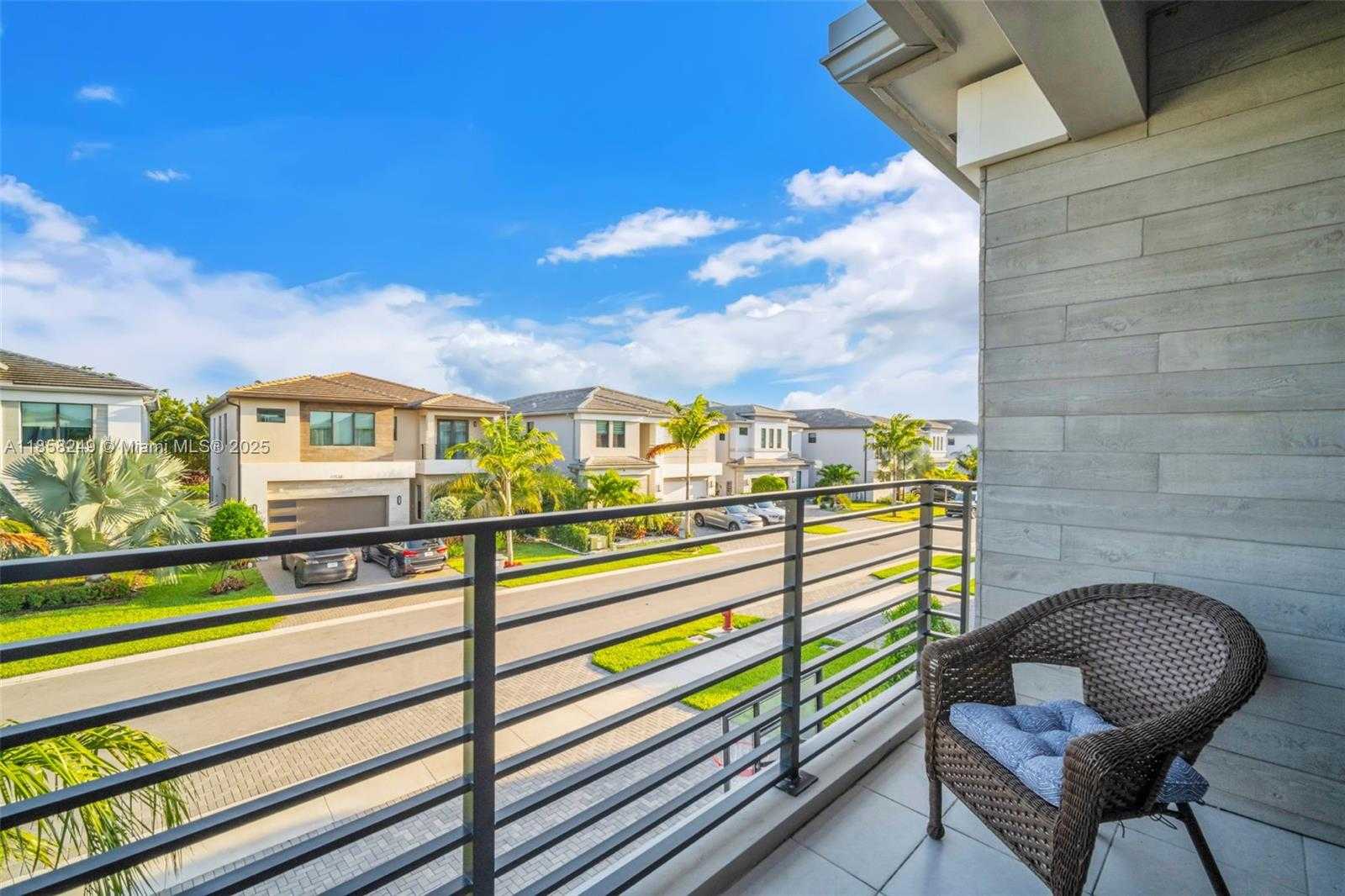 Small Image of 17521 SPARKLING RIVER RD, Boca Raton Number 41