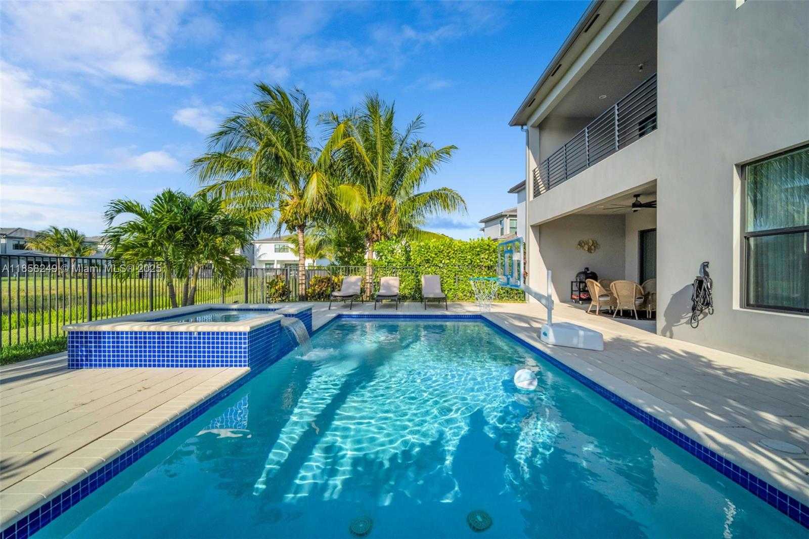 Small Image of 17521 SPARKLING RIVER RD, Boca Raton Number 43