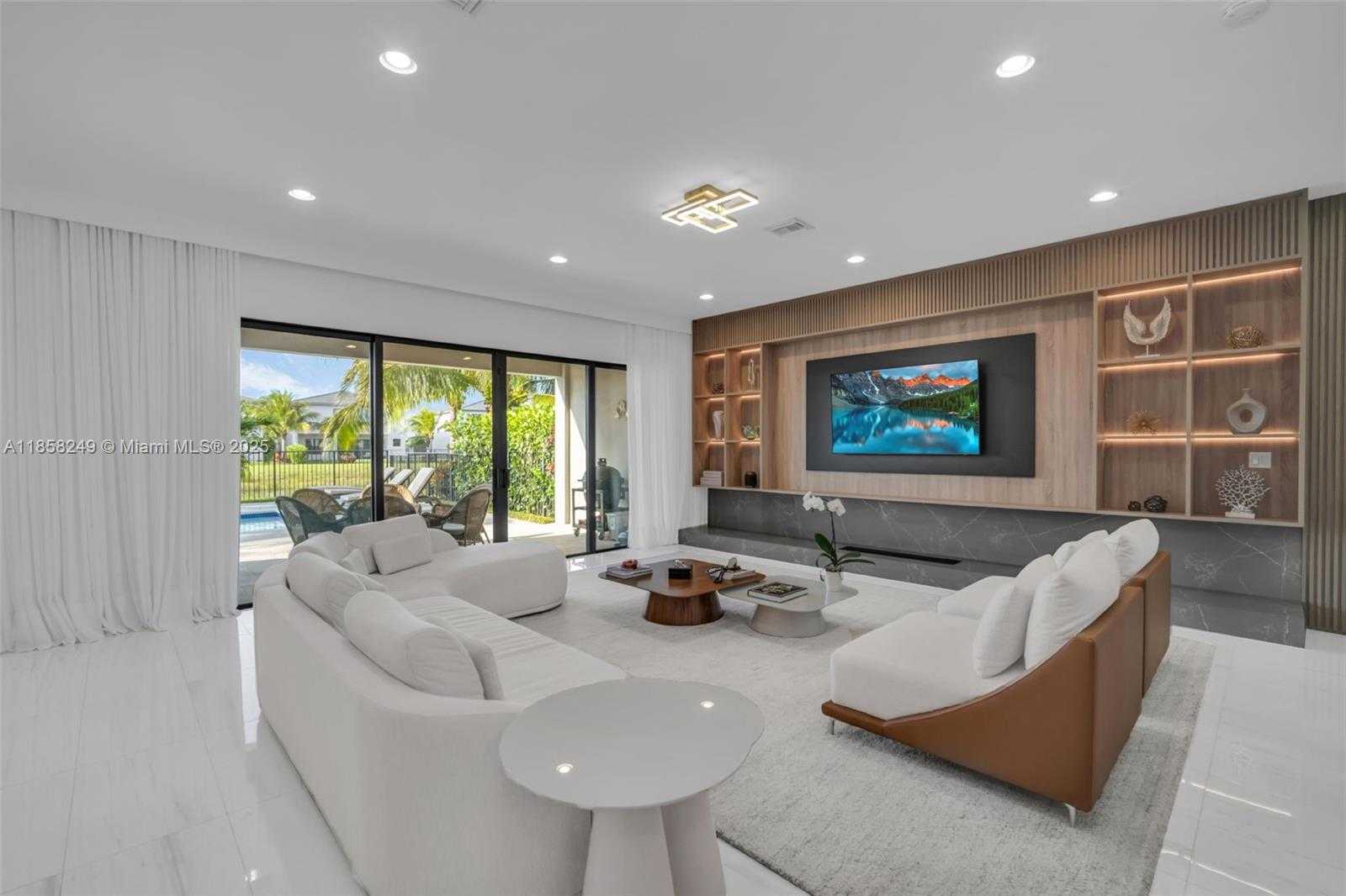 Small Image of 17521 SPARKLING RIVER RD, Boca Raton Number 5