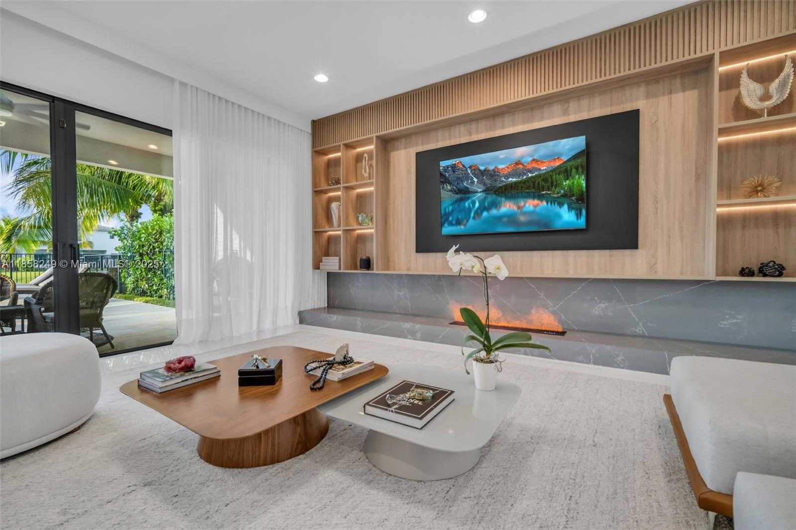 Small Image of 17521 SPARKLING RIVER RD, Boca Raton Number 6