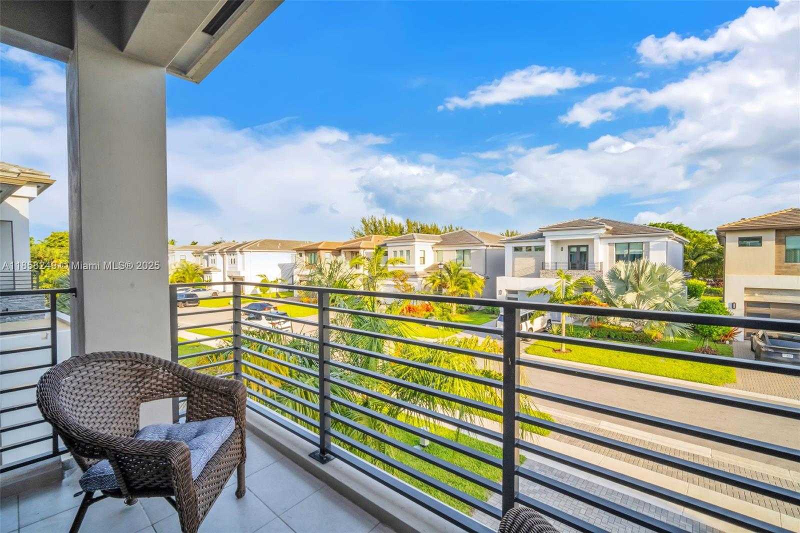 Small Image of 17521 SPARKLING RIVER RD, Boca Raton Number 66