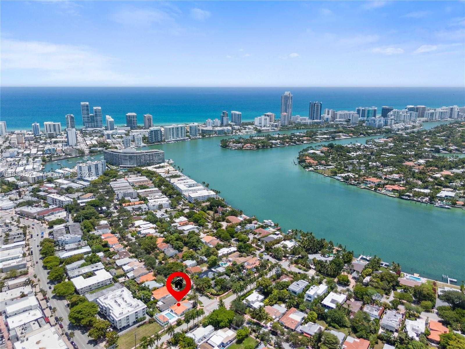 Small Image of 1221 BIARRITZ DR, Miami Beach Number 12