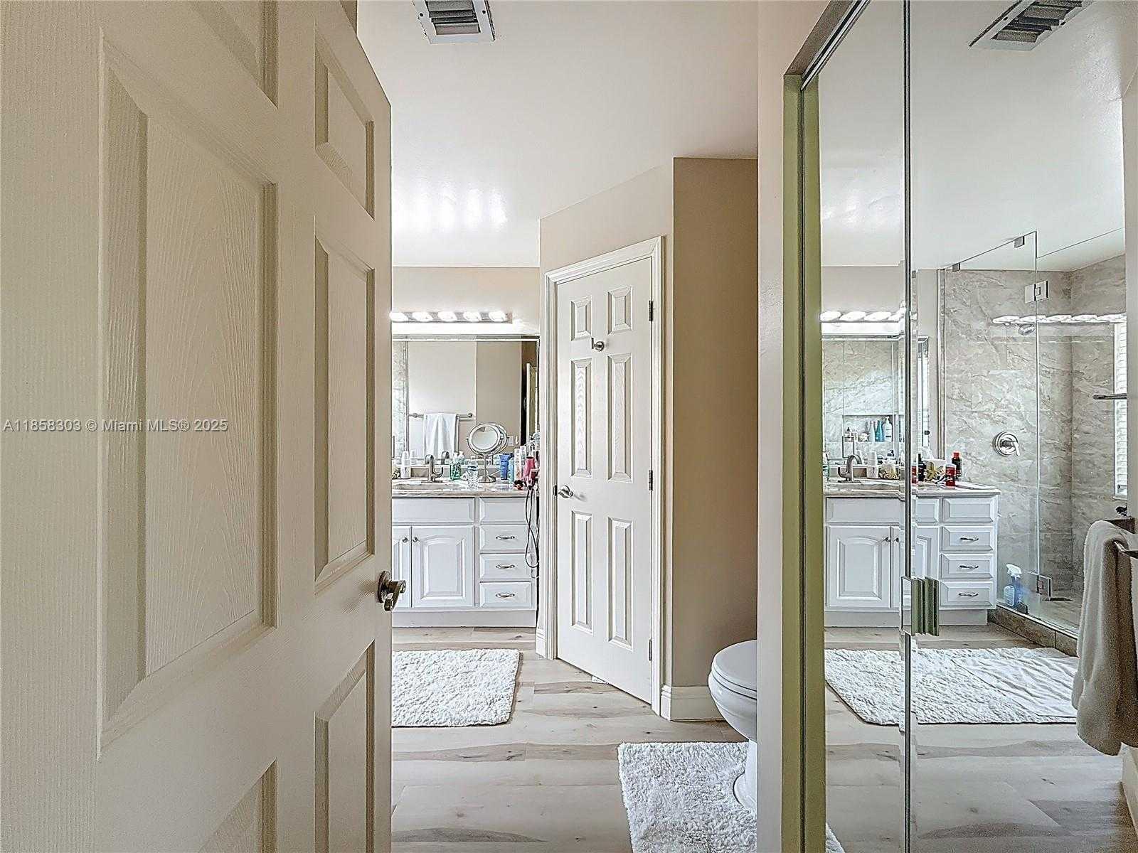 Small Image of 15329 SOUTH WEST 51ST ST, Davie Number 15