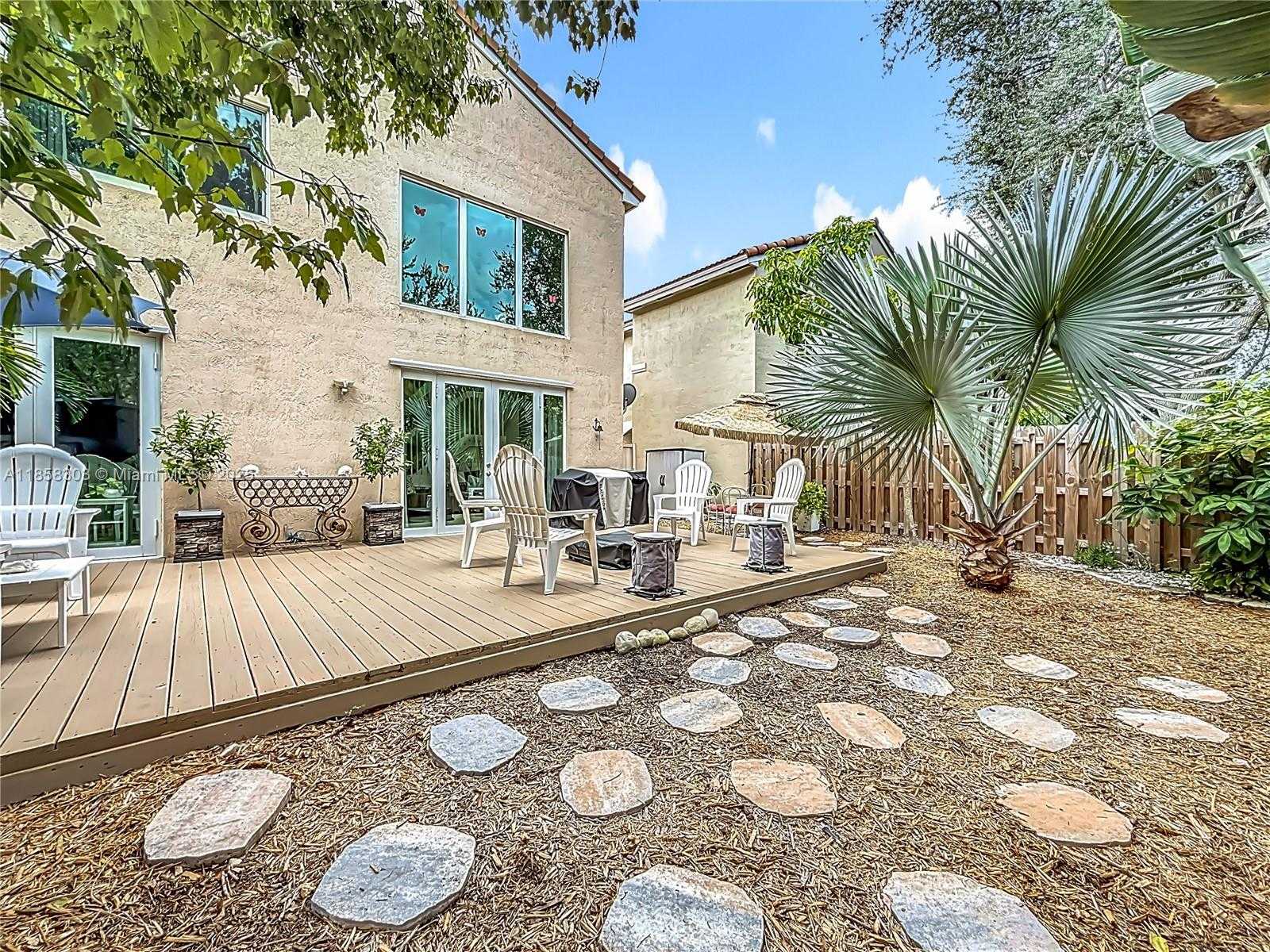 Small Image of 15329 SOUTH WEST 51ST ST, Davie Number 26