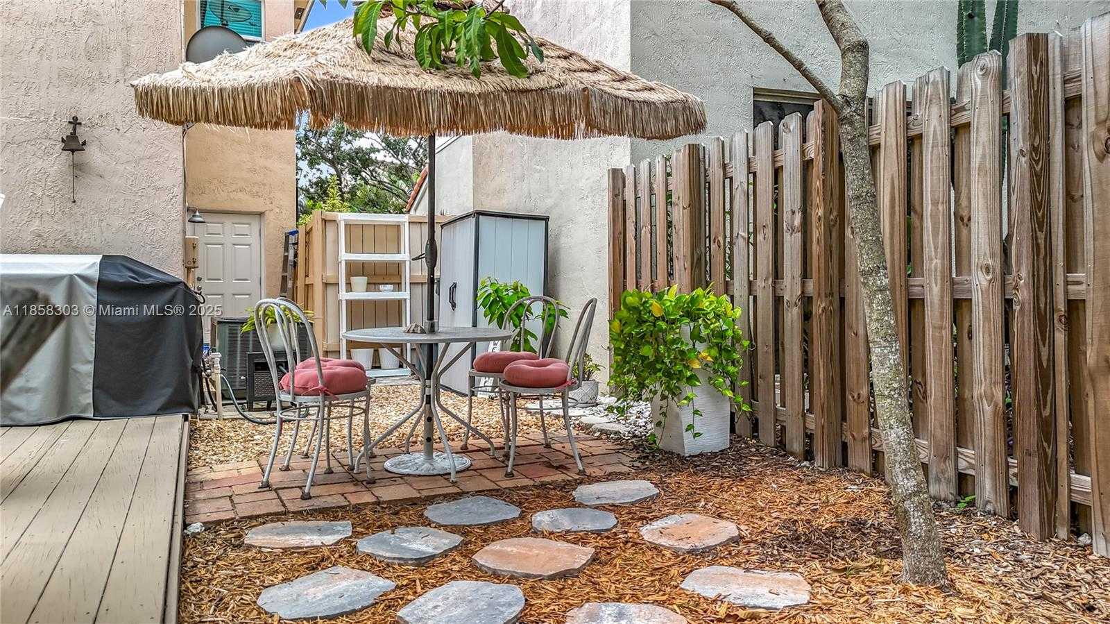 Small Image of 15329 SOUTH WEST 51ST ST, Davie Number 30