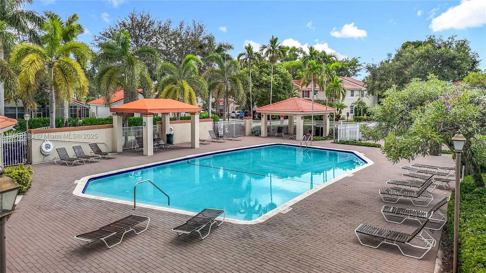 Small Image of 15329 SOUTH WEST 51ST ST, Davie Number 34