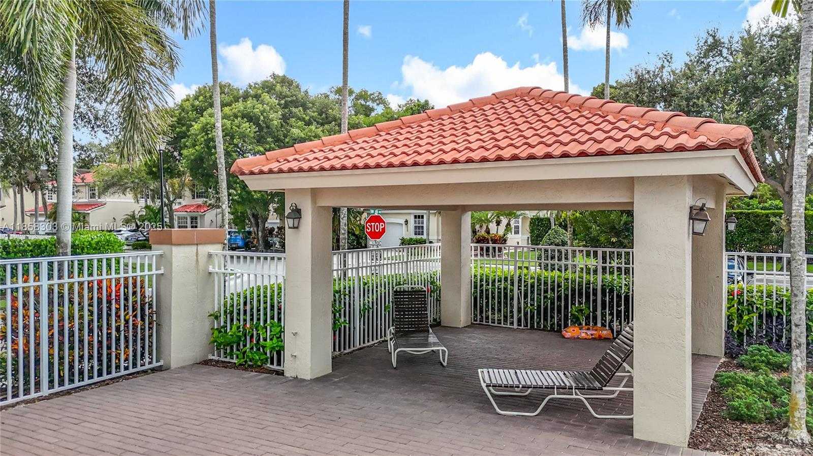 Small Image of 15329 SOUTH WEST 51ST ST, Davie Number 36