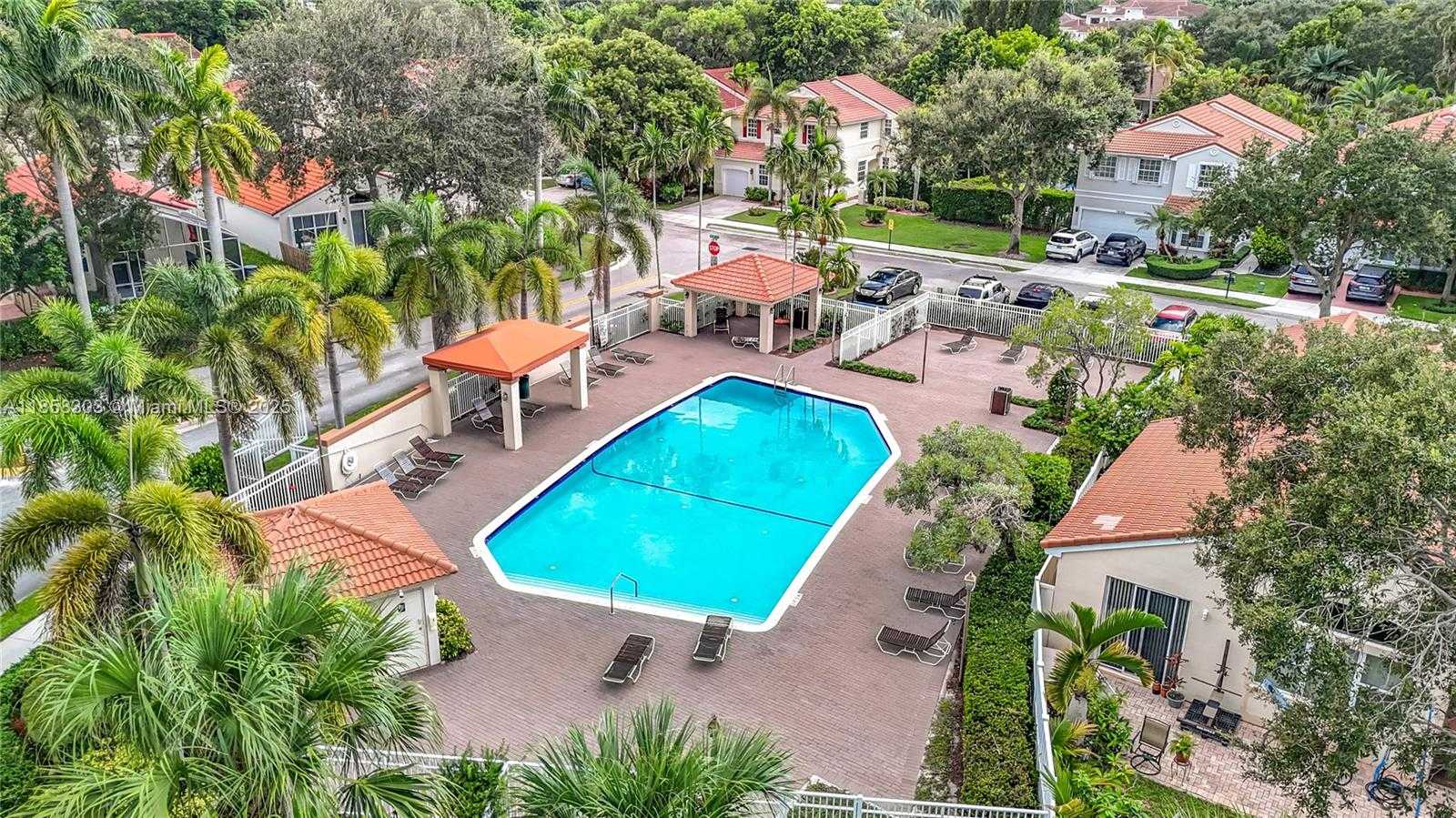 Small Image of 15329 SOUTH WEST 51ST ST, Davie Number 39