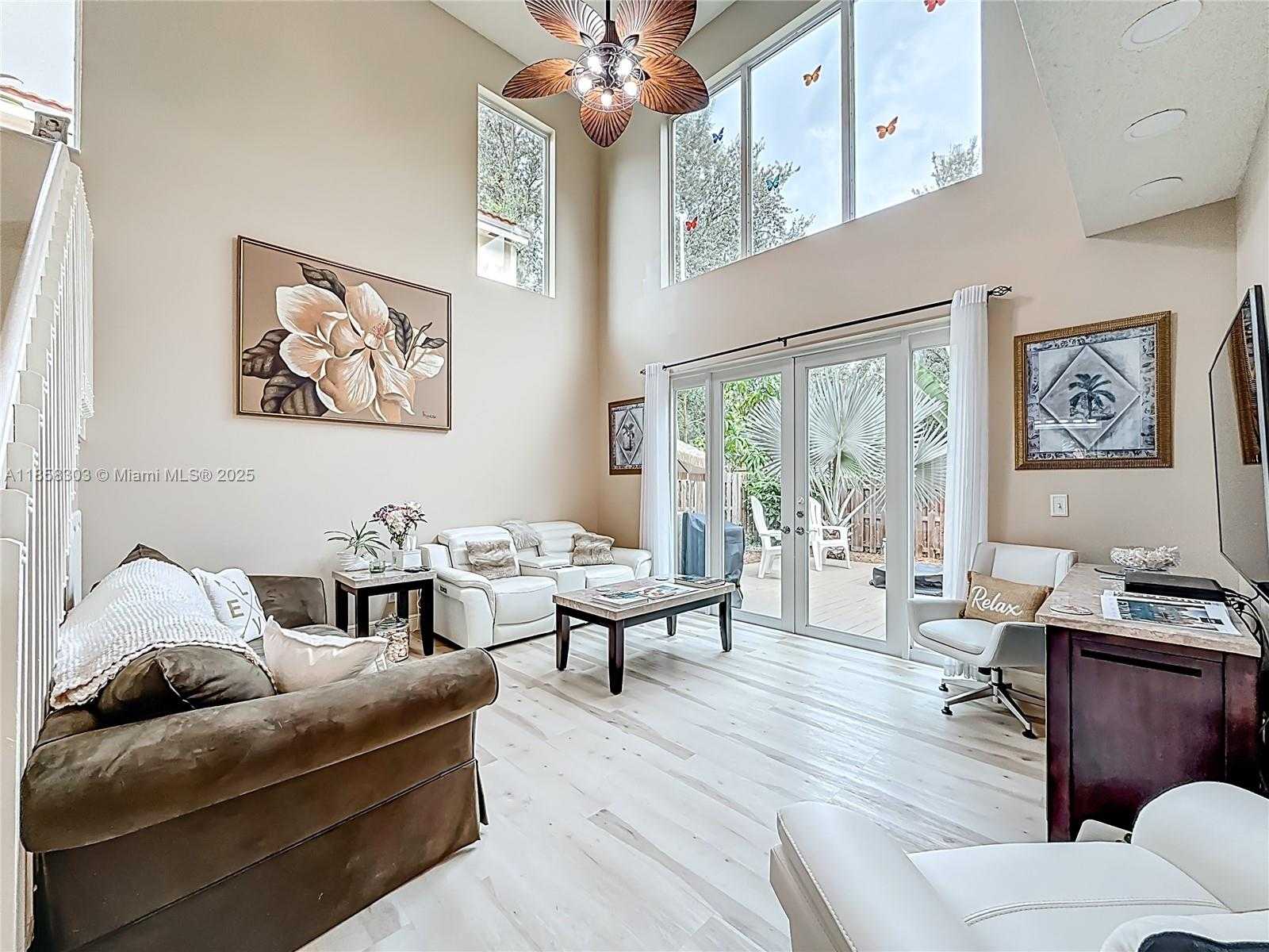 Small Image of 15329 SOUTH WEST 51ST ST, Davie Number 4