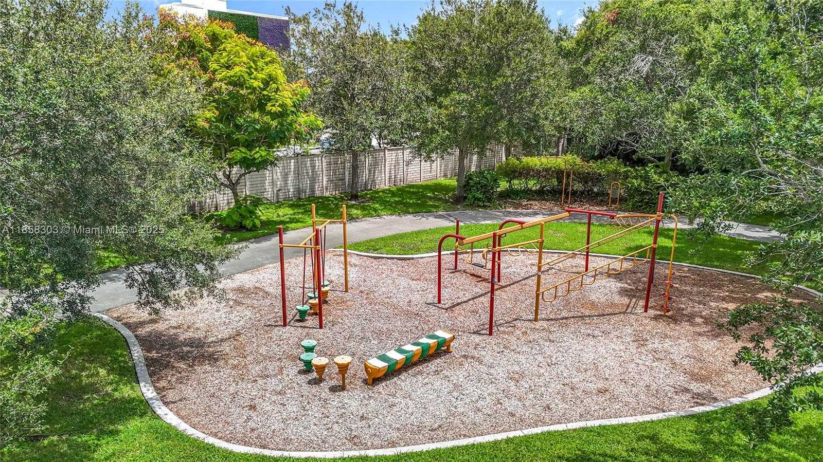 Small Image of 15329 SOUTH WEST 51ST ST, Davie Number 40