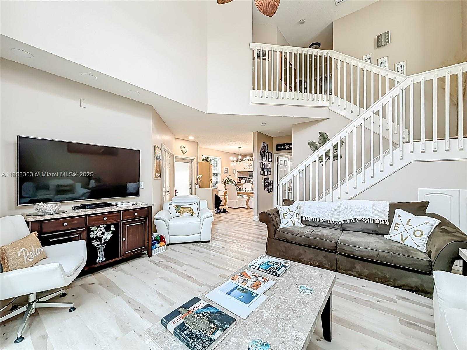 Small Image of 15329 SOUTH WEST 51ST ST, Davie Number 6