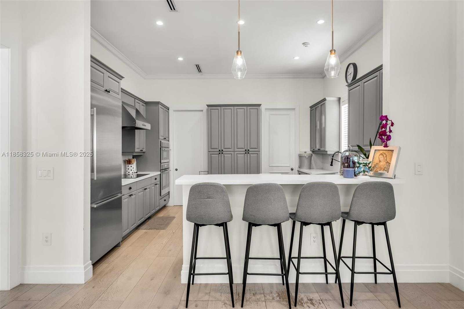 Small Image of 285 WEST ENID DR, Key Biscayne Number 15