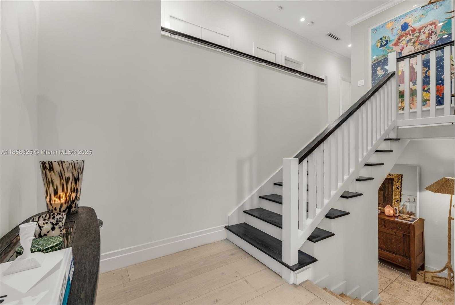 Small Image of 285 WEST ENID DR, Key Biscayne Number 20