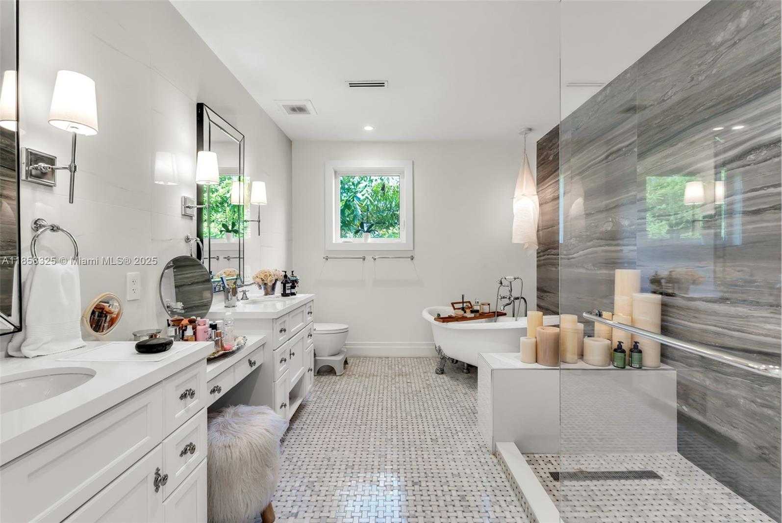 Small Image of 285 WEST ENID DR, Key Biscayne Number 29