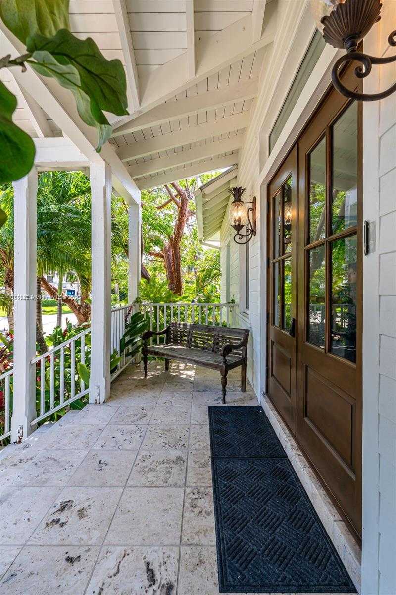 Small Image of 285 WEST ENID DR, Key Biscayne Number 3