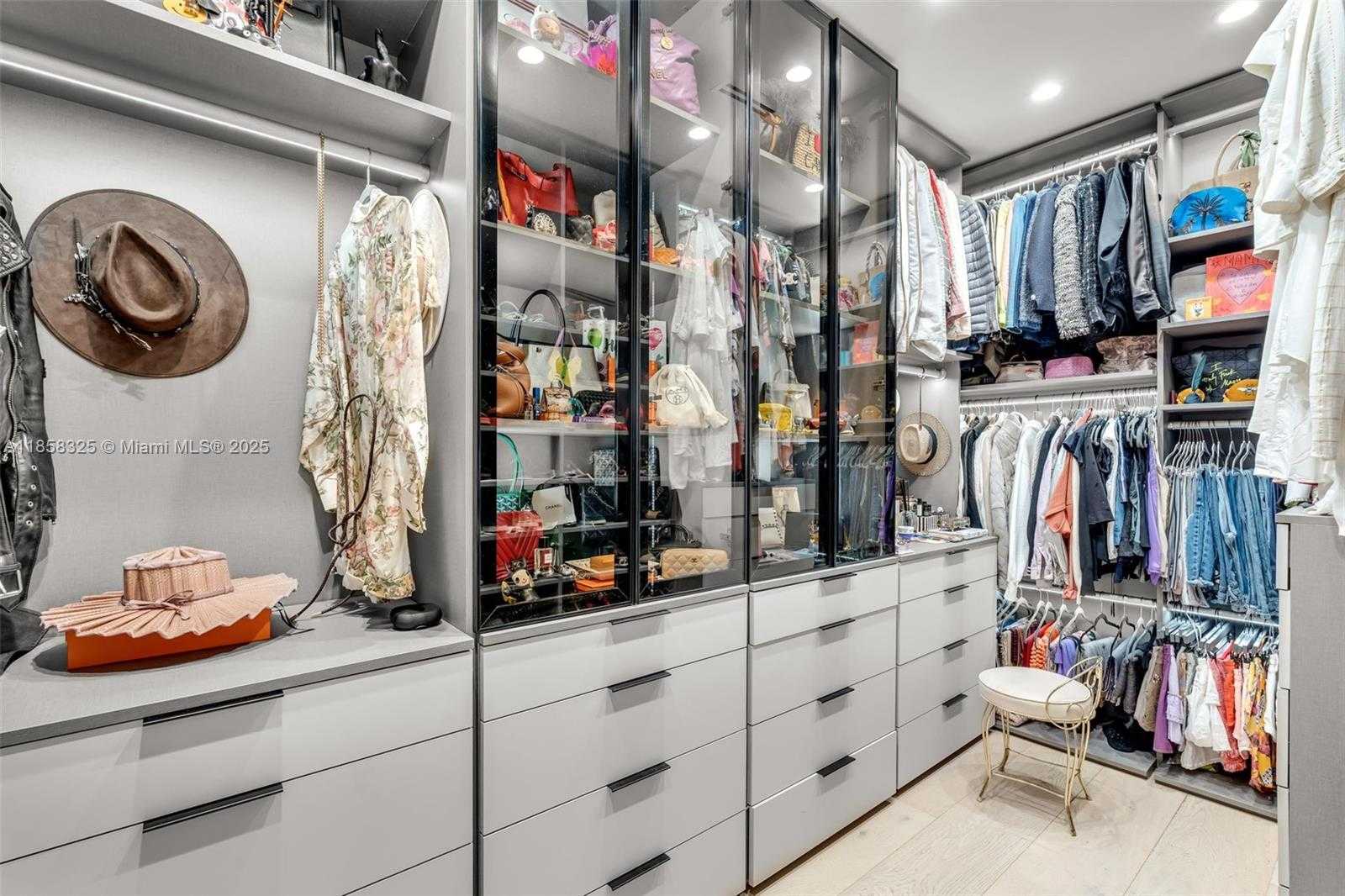 Small Image of 285 WEST ENID DR, Key Biscayne Number 32