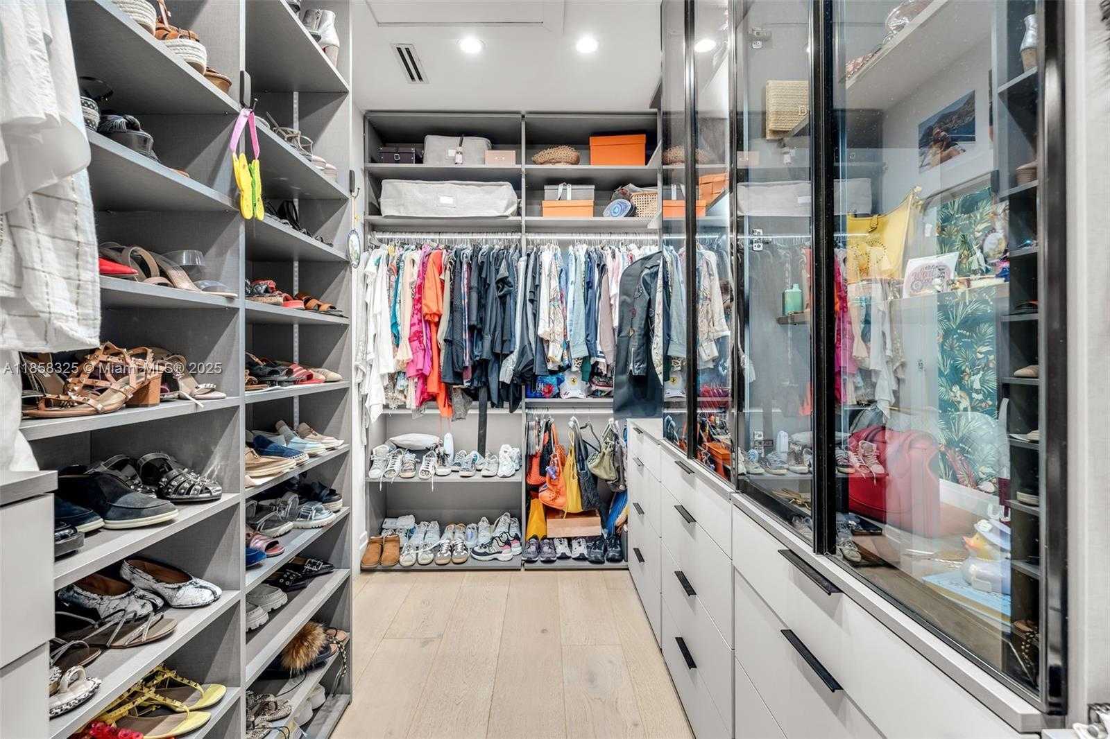 Small Image of 285 WEST ENID DR, Key Biscayne Number 33