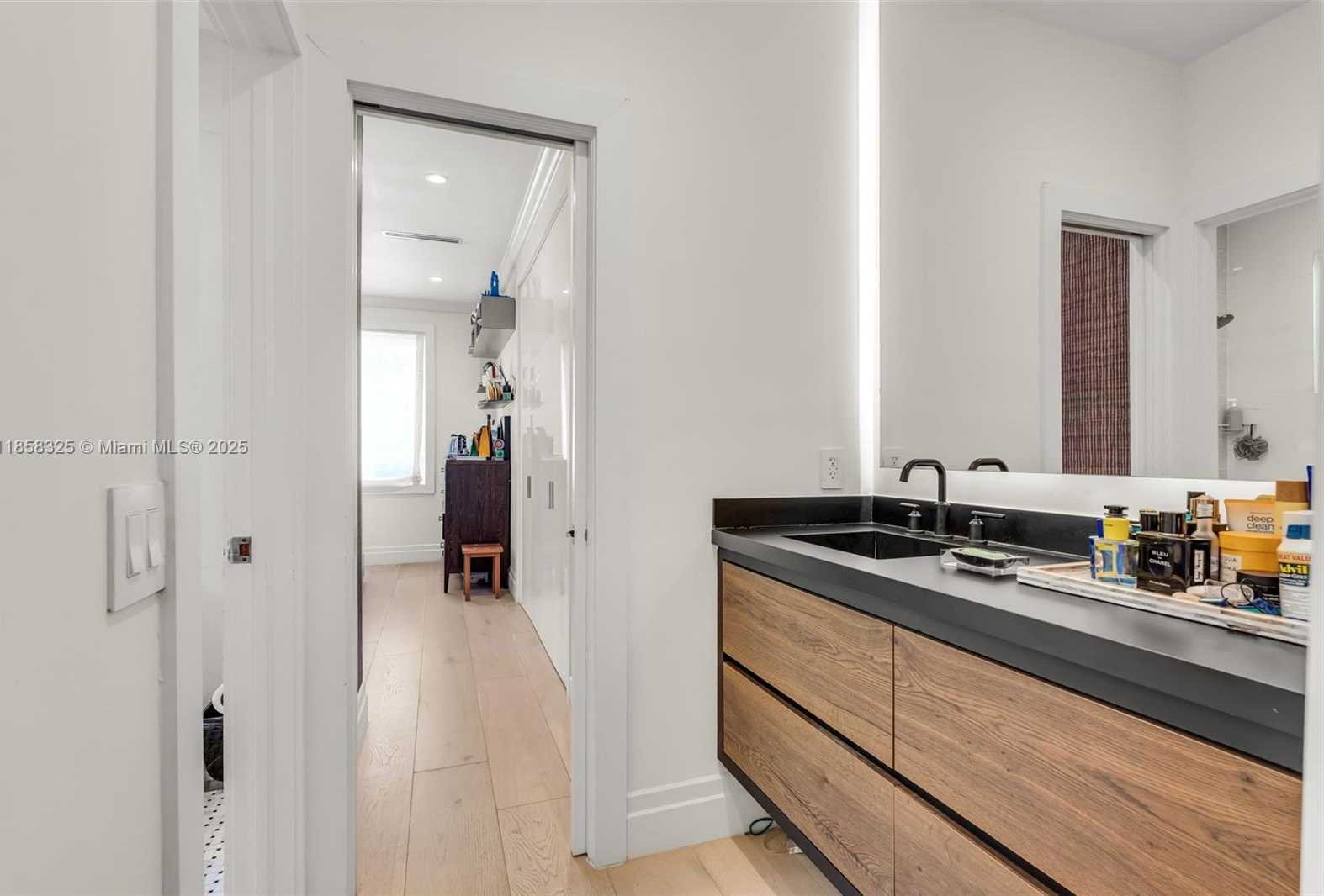 Small Image of 285 WEST ENID DR, Key Biscayne Number 36