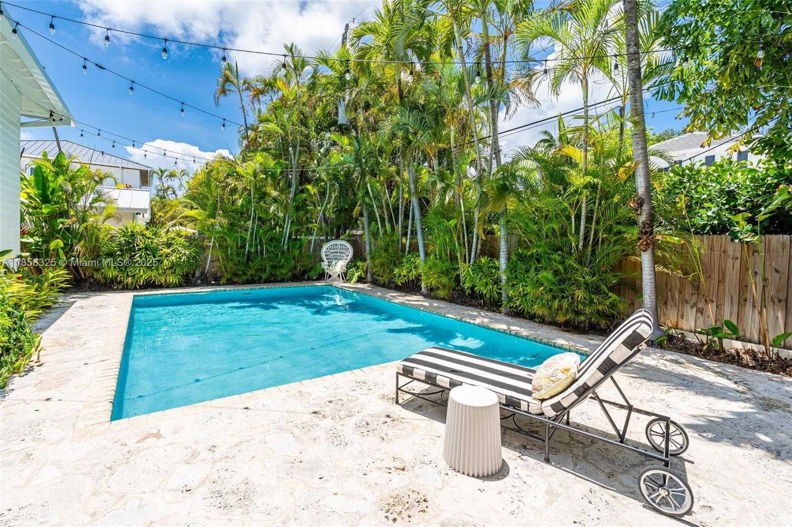 Small Image of 285 WEST ENID DR, Key Biscayne Number 48