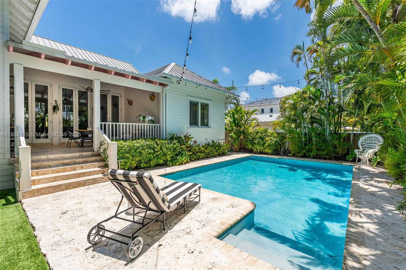 Small Image of 285 WEST ENID DR, Key Biscayne Number 49