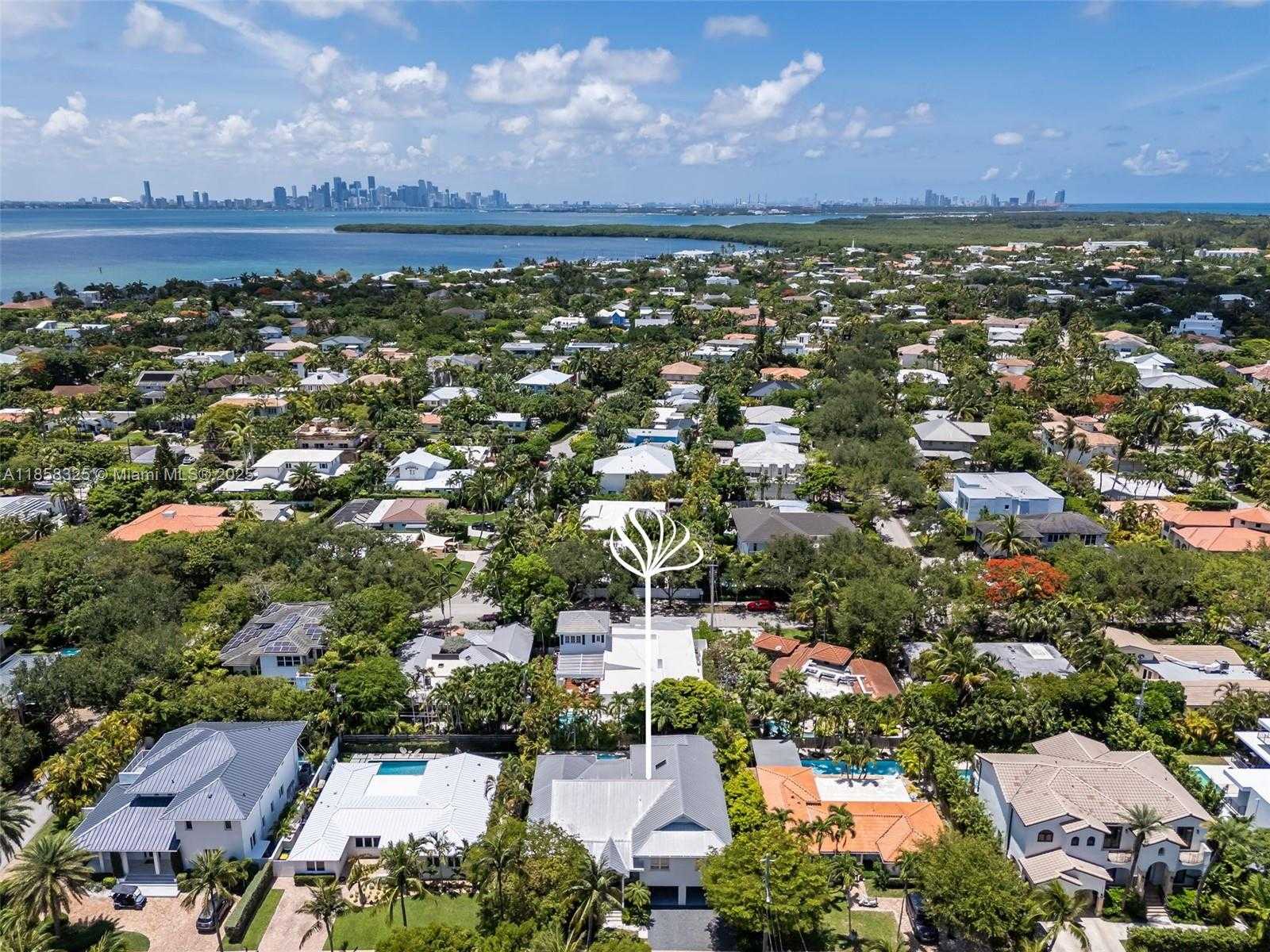 Small Image of 285 WEST ENID DR, Key Biscayne Number 58