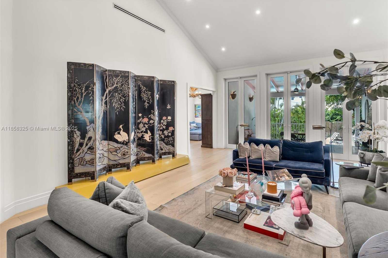Small Image of 285 WEST ENID DR, Key Biscayne Number 9