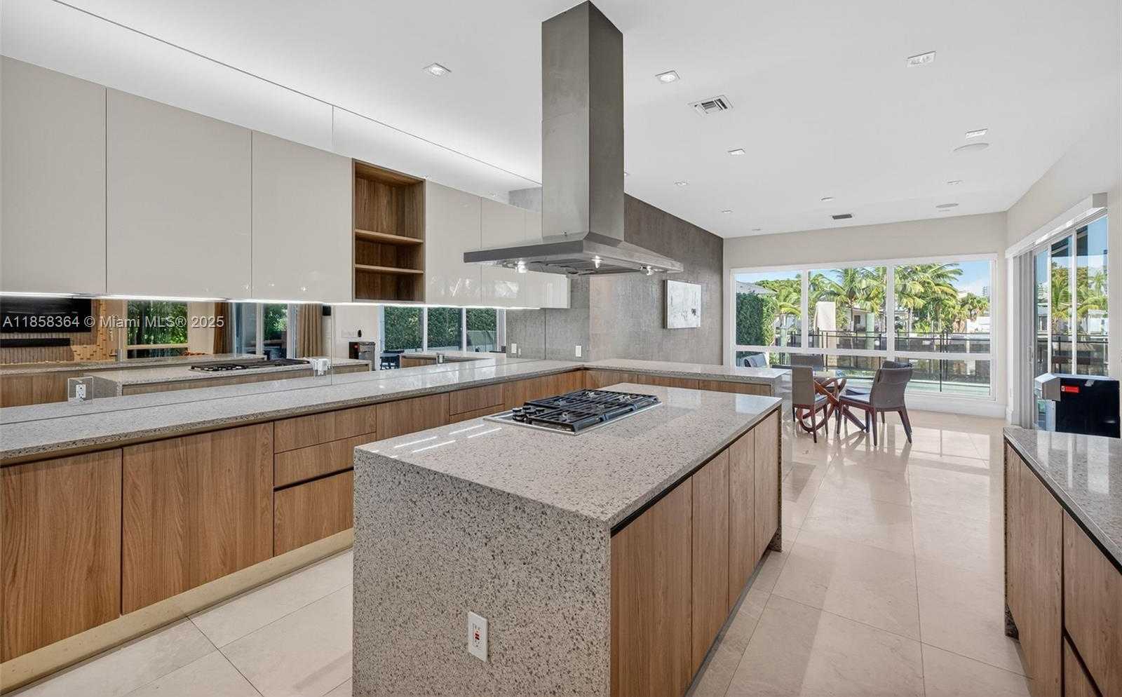 Small Image of Fort Lauderdale Number 12