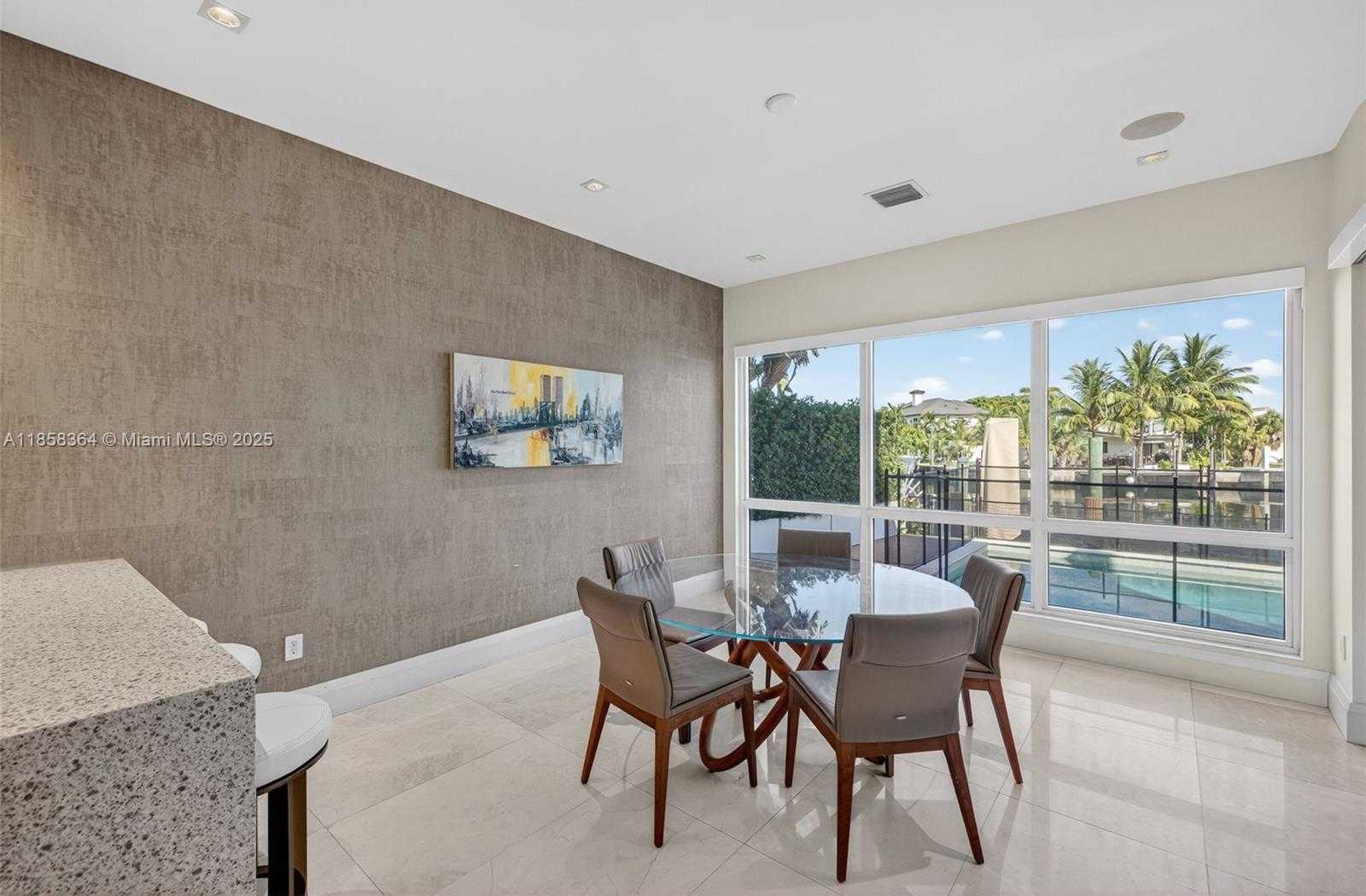 Small Image of Fort Lauderdale Number 14