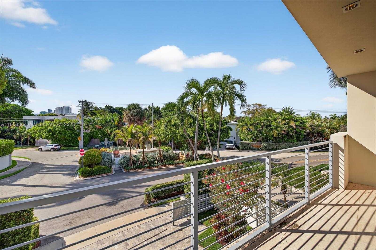 Small Image of Fort Lauderdale Number 34
