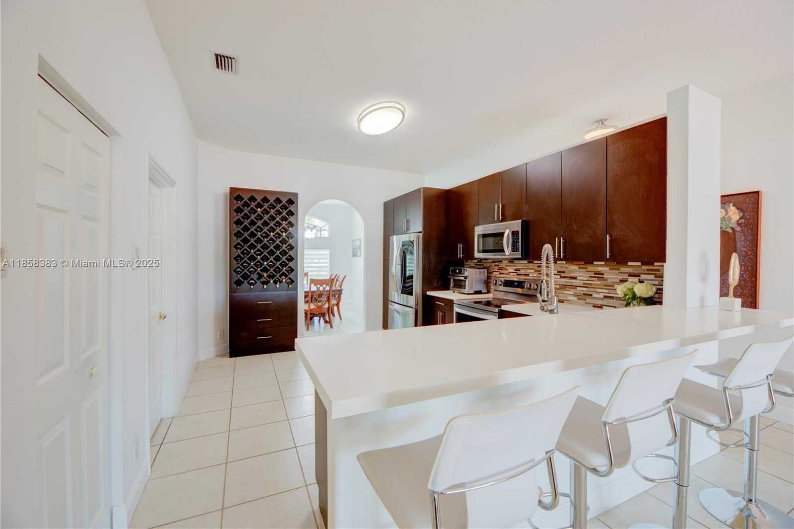 Small Image of 4310 DIAMOND WAY, Weston Number 12