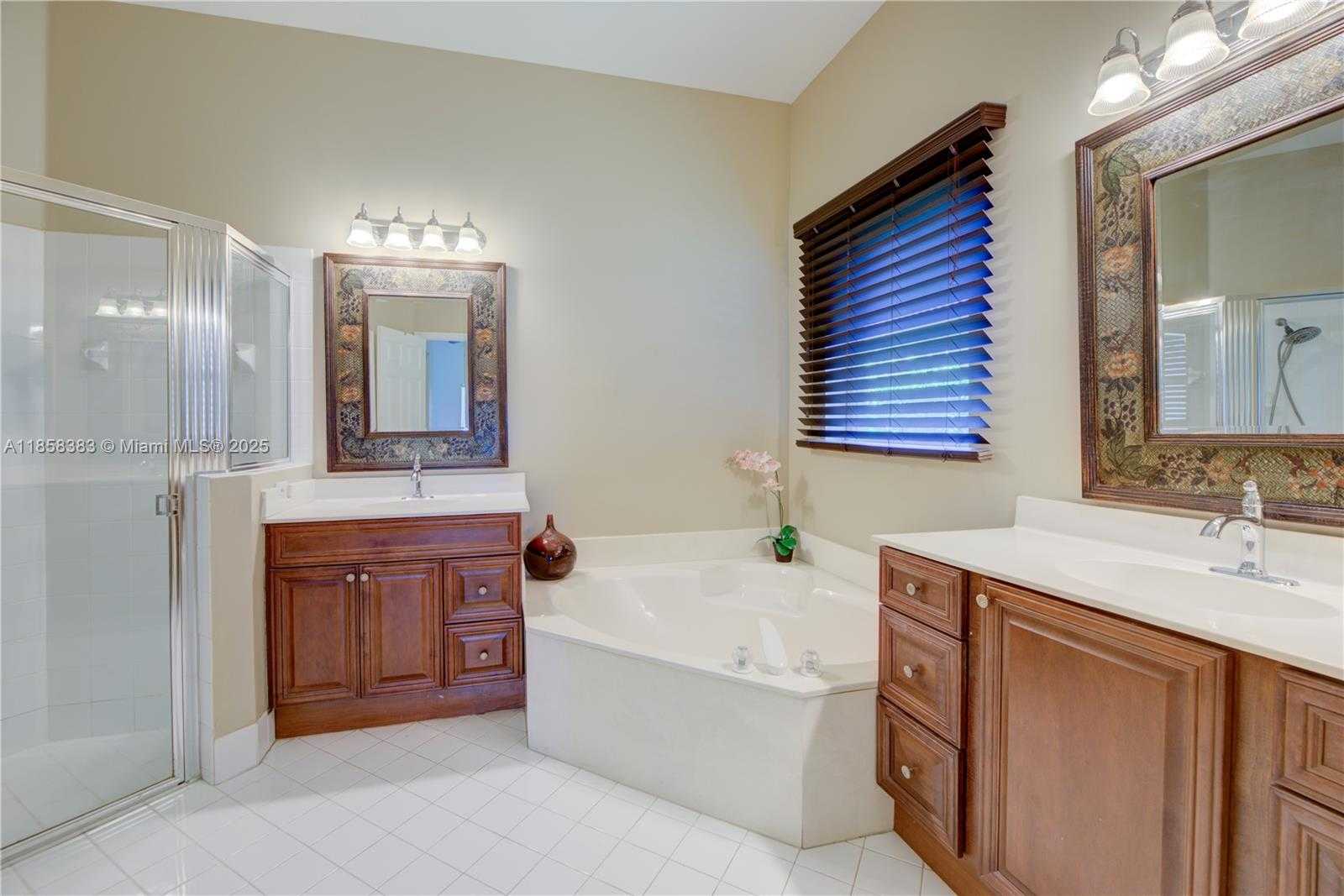 Small Image of 4310 DIAMOND WAY, Weston Number 19