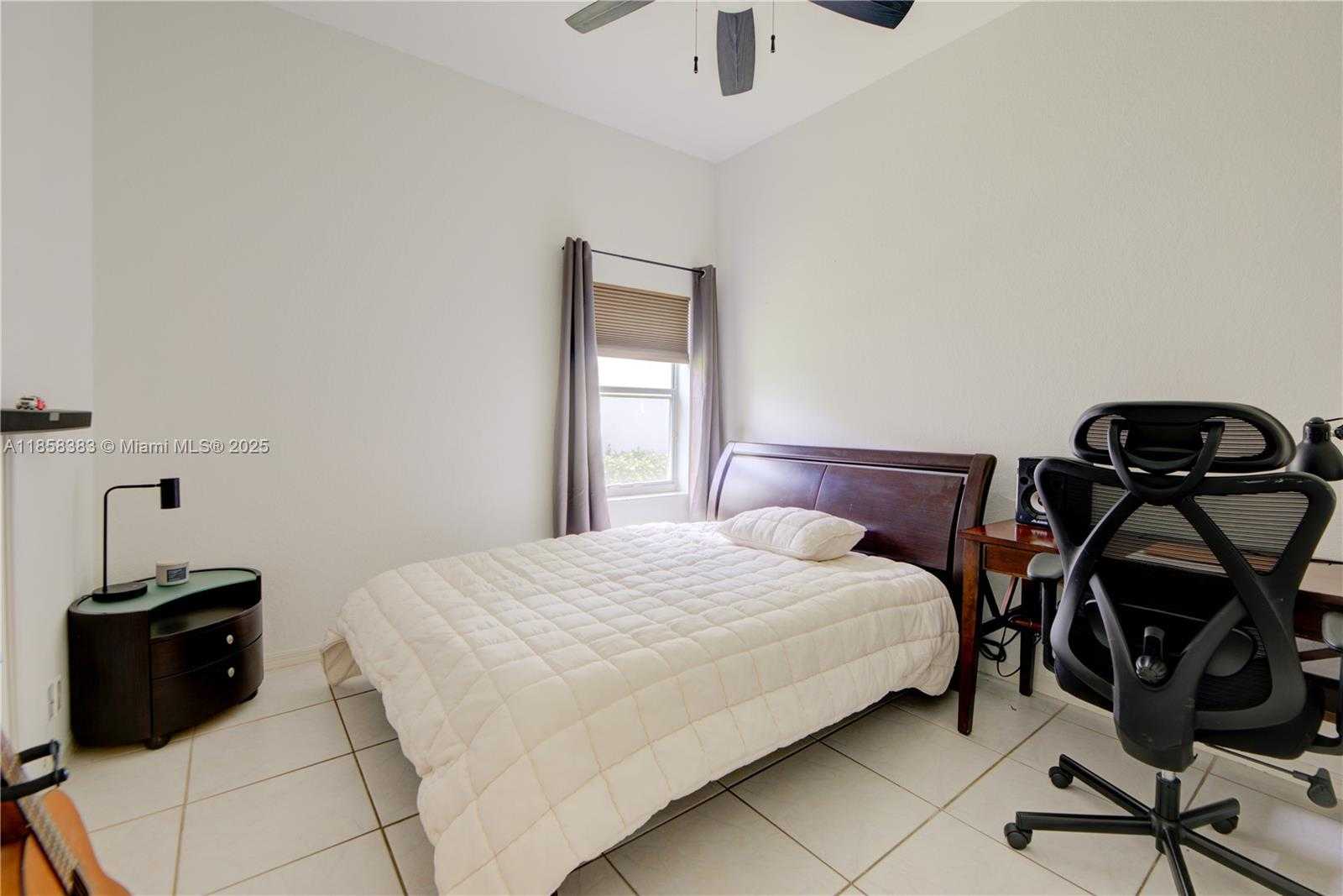 Small Image of 4310 DIAMOND WAY, Weston Number 22