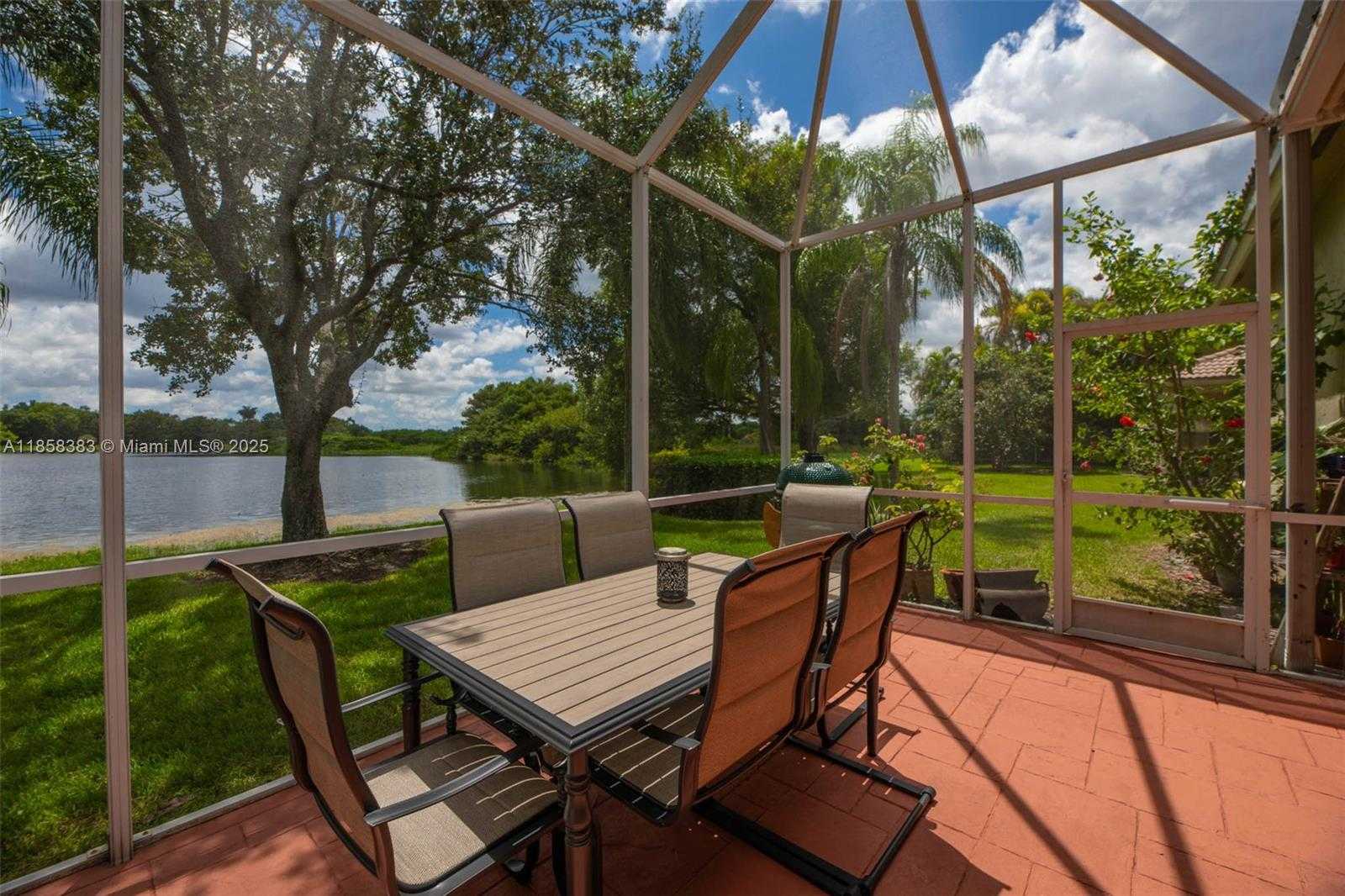 Small Image of 4310 DIAMOND WAY, Weston Number 28