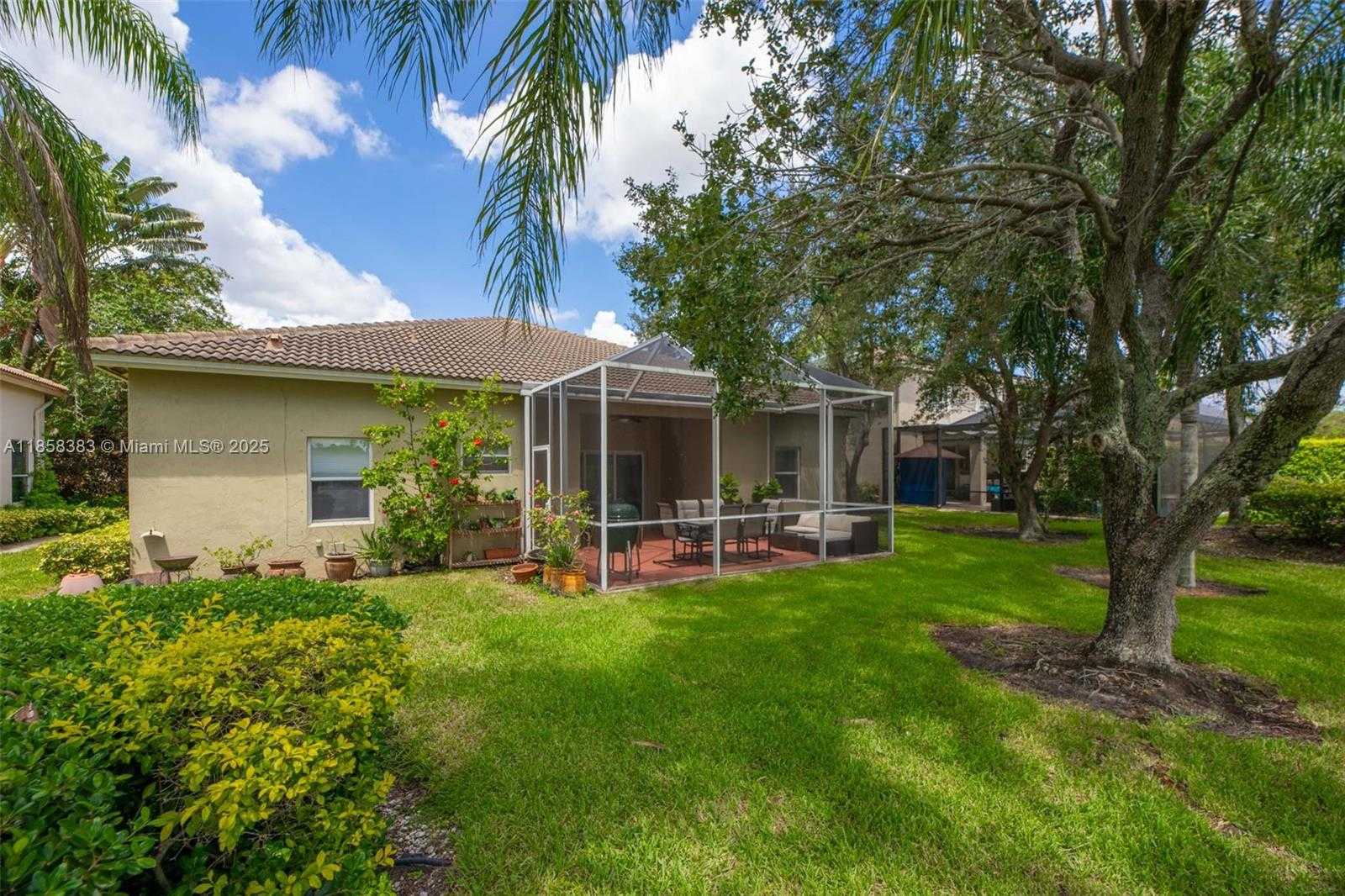 Small Image of 4310 DIAMOND WAY, Weston Number 31