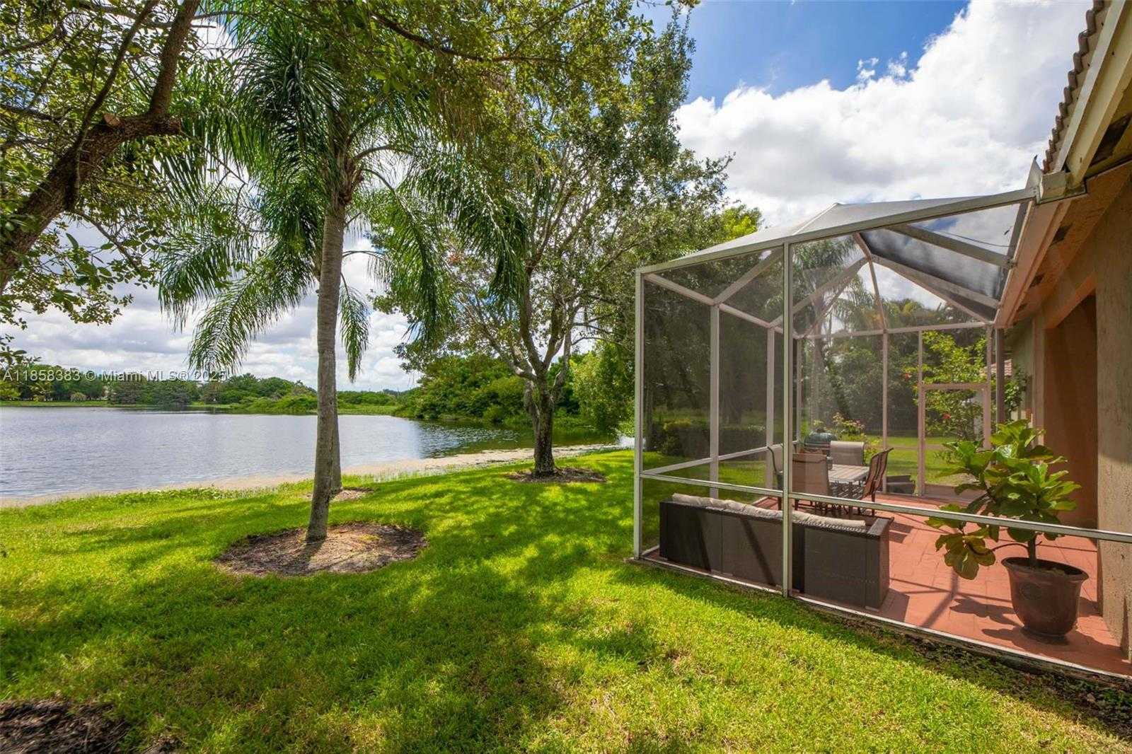 Small Image of 4310 DIAMOND WAY, Weston Number 34