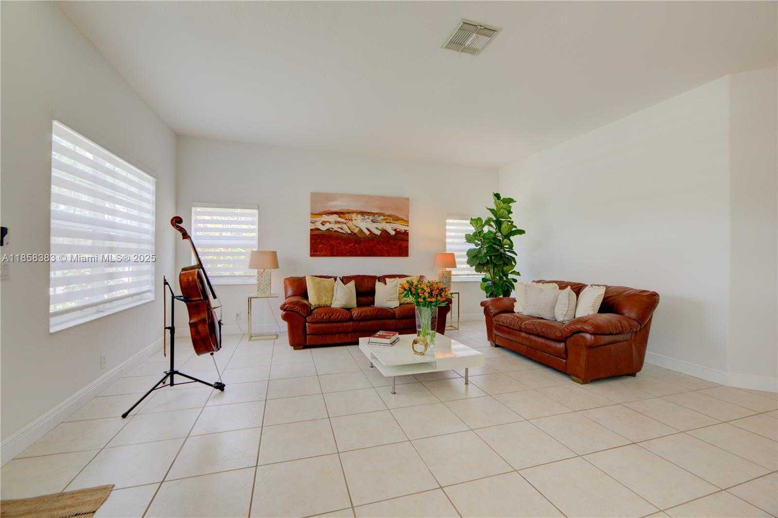 Small Image of 4310 DIAMOND WAY, Weston Number 9