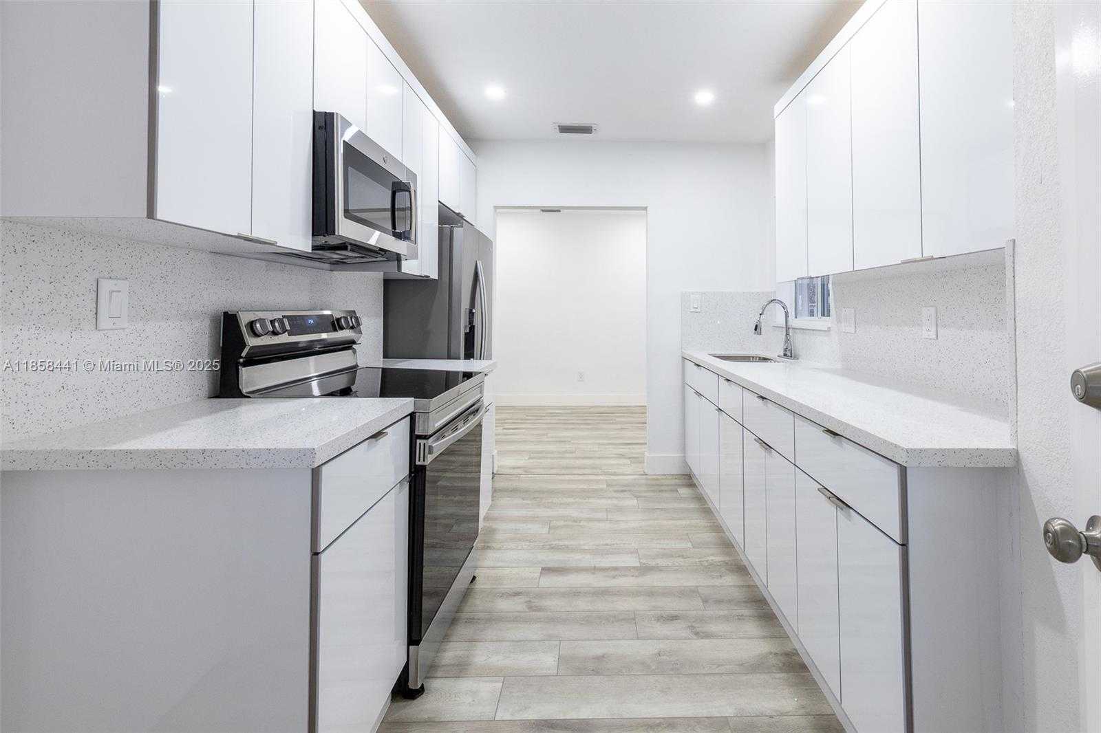 Small Image of 6440 SOUTH WEST 20TH ST, Miramar Number 12