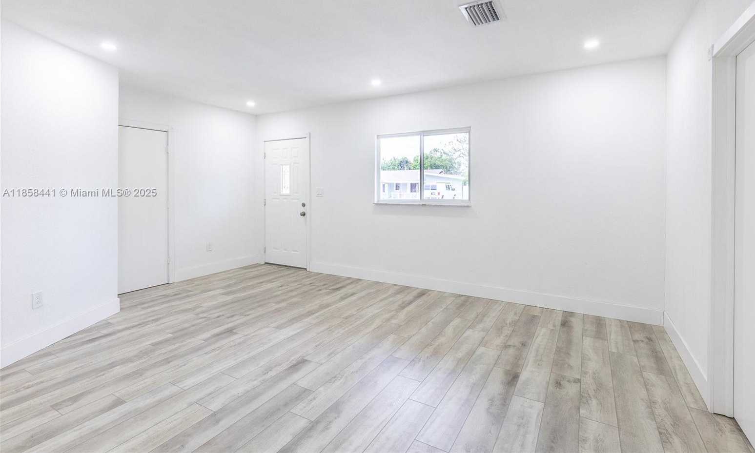 Small Image of 6440 SOUTH WEST 20TH ST, Miramar Number 7