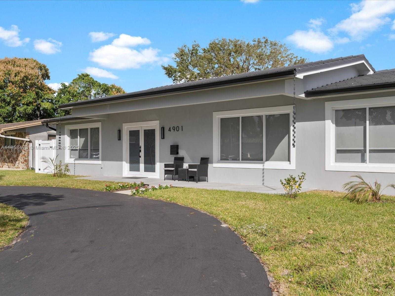 Small Image of 4901 SOUTH GRANT ST, Hollywood Number 18