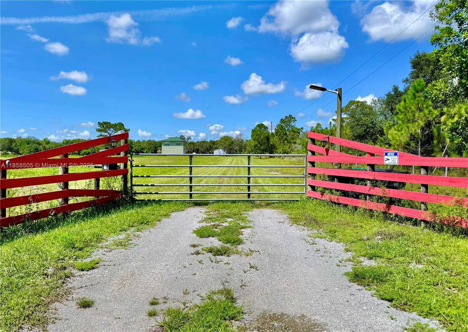 Small Image of 34955 NORTH EAST 4TH DR, Okeechobee Number 11