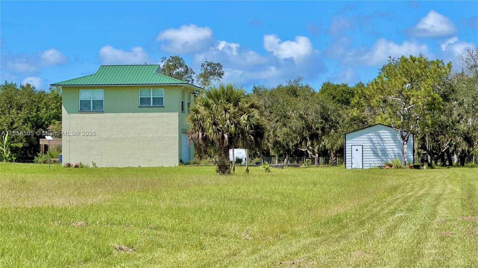 Small Image of 34955 NORTH EAST 4TH DR, Okeechobee Number 22