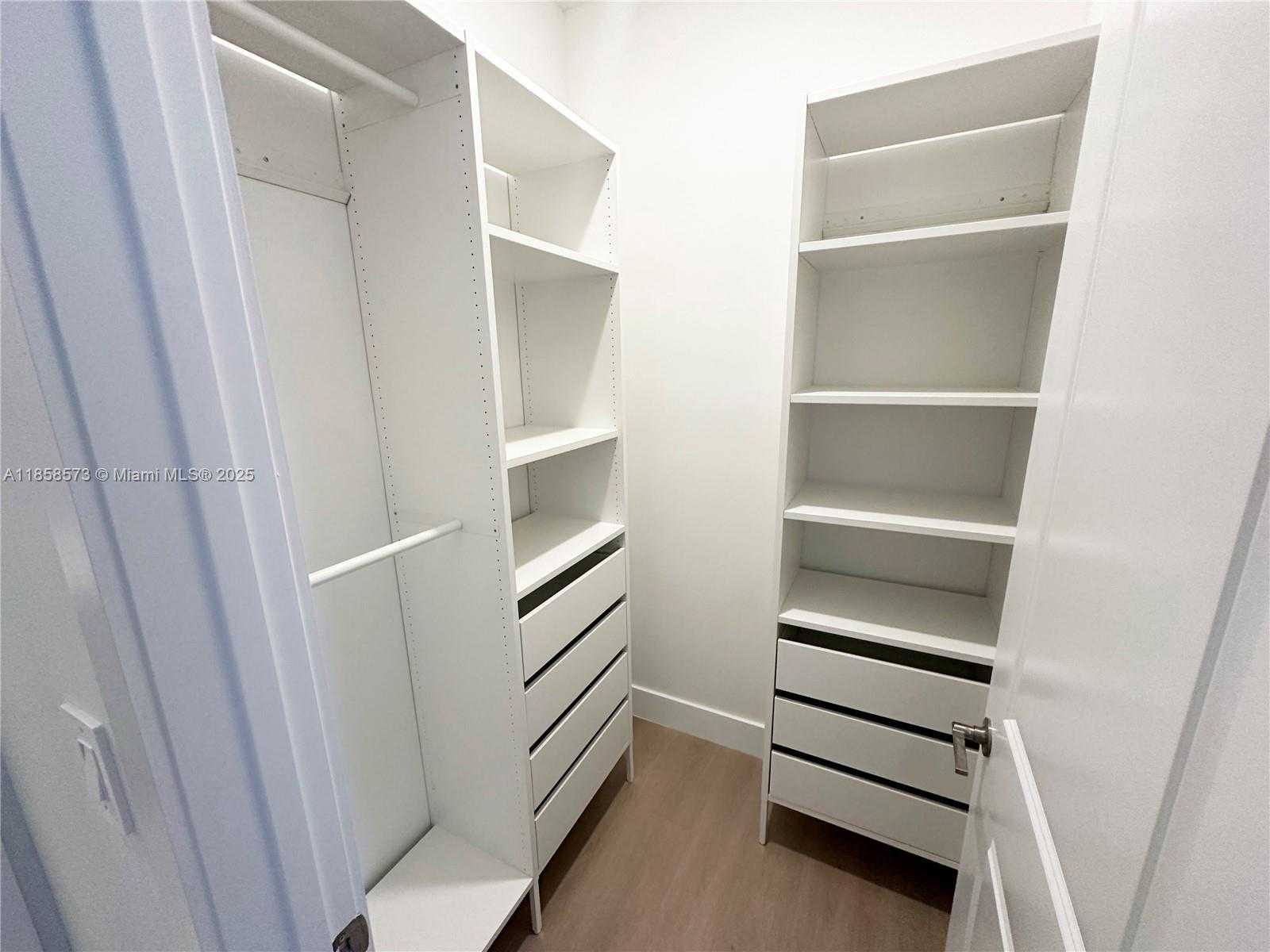 Small Image of 12336 SOUTH WEST 43RD CT, Davie Number 21