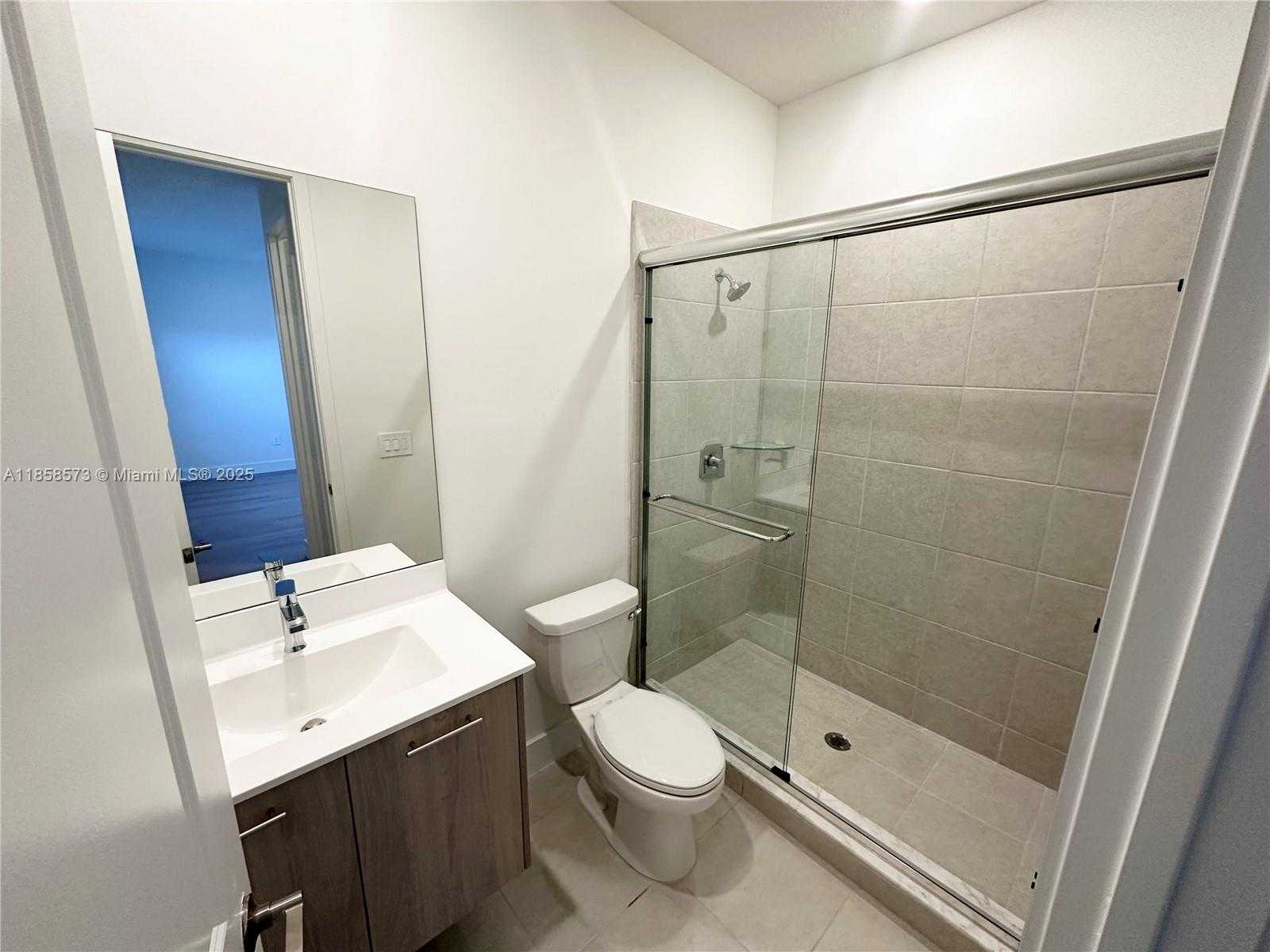 Small Image of 12336 SOUTH WEST 43RD CT, Davie Number 27